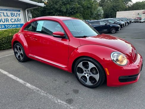 Used 2012 Volkswagen Beetle 2.5 FWD image 3