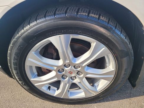 Used 2013 Cadillac SRX Premium image 9