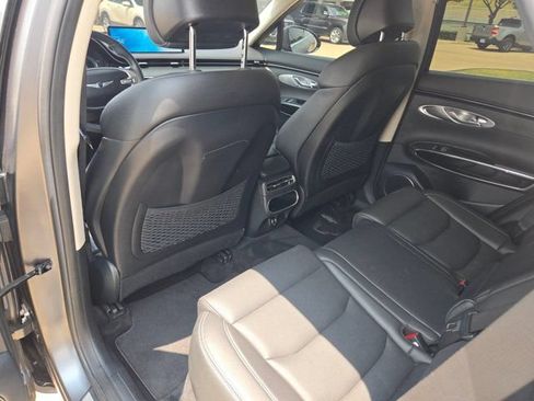 Used 2023 Genesis GV70 2.5T AWD/4WD image 11