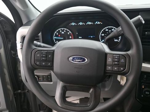 New 2025 Ford F350 XLT w/ 360-Degree Camera Package image 9