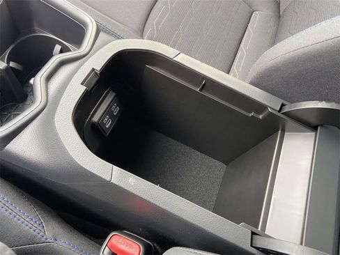 New 2025 Toyota RAV4 SE image 22