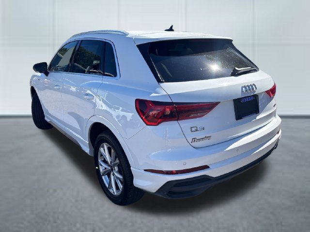 Used 2024 Audi Q3 2.0T Premium AWD/4WD image 2