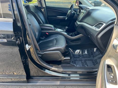 Used 2018 Dodge Journey GT AWD/4WD image 28