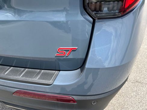 Used 2025 Ford Explorer ST image 7