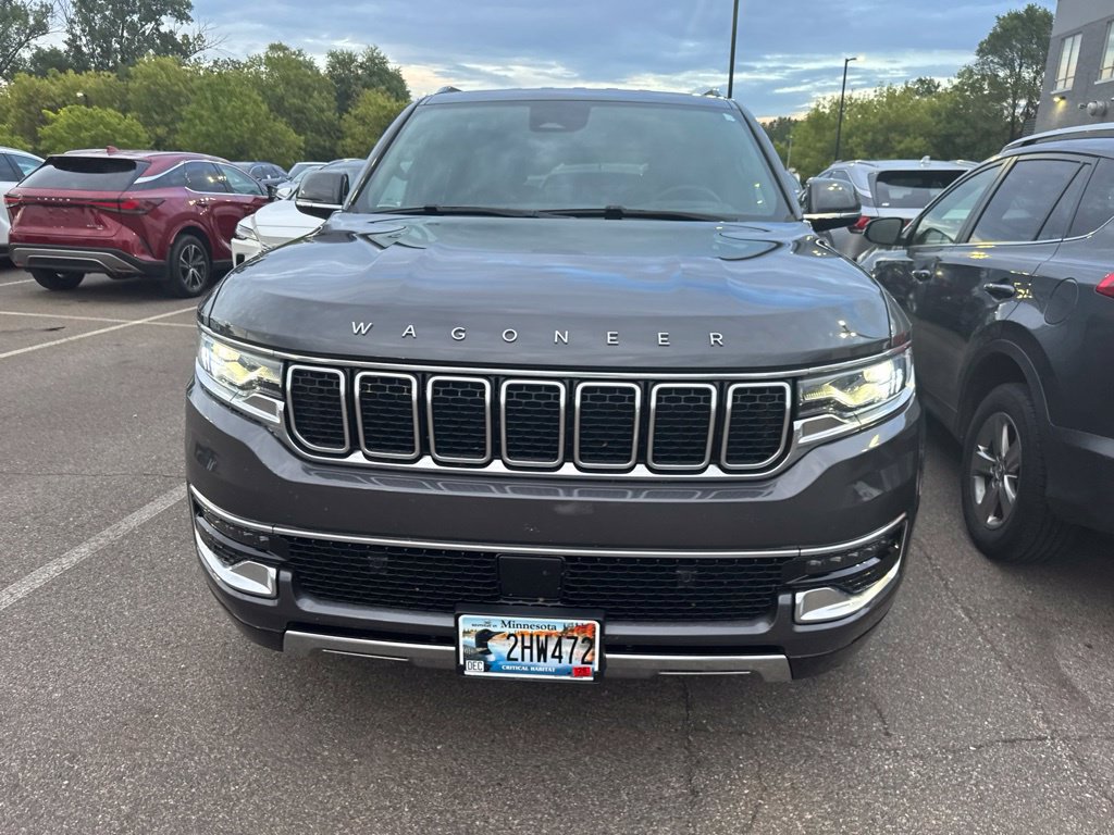 Used 2022 Jeep Wagoneer Series III AWD/4WD image 2