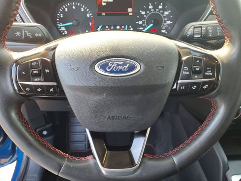 Used 2022 Ford Escape SEL w/ SEL Stealth AWD Package image 11