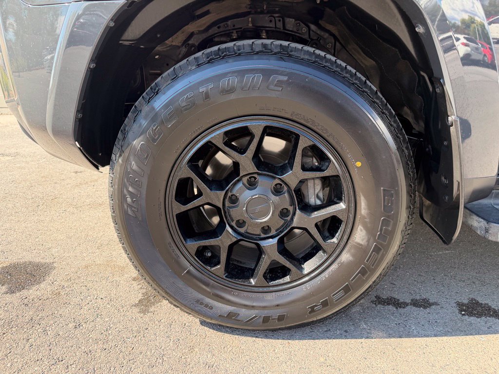 Used 2024 Toyota 4Runner SR5 AWD/4WD image 10