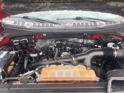 Used 2015 Ford F150 XLT w/ Equipment Group 302A Luxury image 24