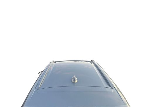 Used 2019 Chevrolet Bolt Premier w/ Infotainment Package image 27