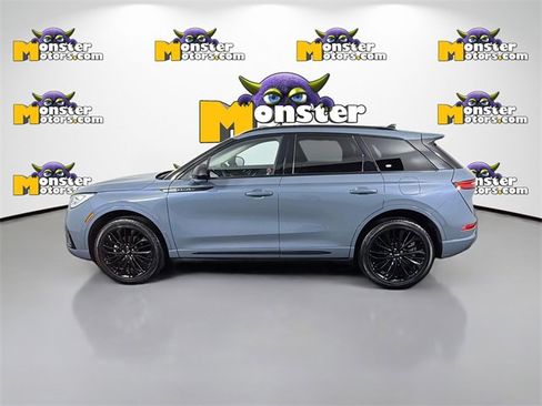 Used 2024 Lincoln Corsair Reserve w/ Jet Appearance Package image 8