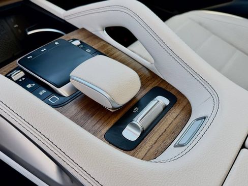 Certified 2026 Mercedes-Benz GLS 450 4MATIC image 29