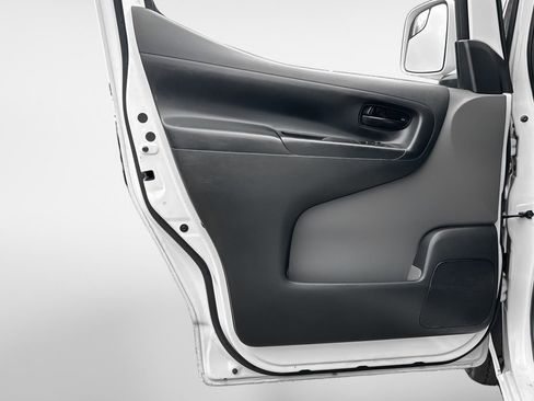 Used 2017 Nissan NV200 SV w/ Back Door Glass Package image 14