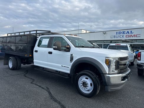 Used 2019 Ford F550 4x4 Crew Cab Super Duty w/ Power Equipment Group image 1