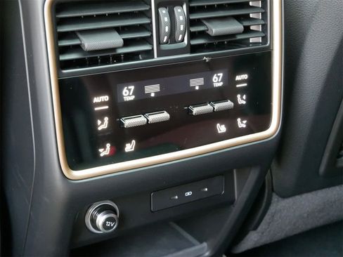 New 2025 Porsche Cayenne S image 7