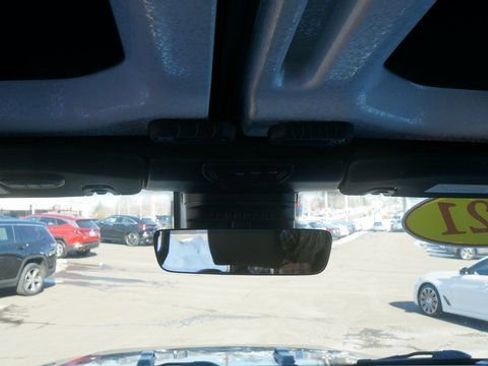 Used 2021 Jeep Gladiator Overland image 36