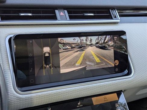 Used 2023 Land Rover Range Rover Velar R-Dynamic S image 14