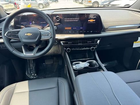 New 2026 Chevrolet Traverse LT w/ LPO, Floor Liner Package FWD image 12