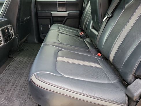 Used 2019 Ford F250 Platinum image 17