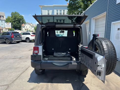 Used 2014 Jeep Wrangler Sport w/ Quick Order Package 24S AWD/4WD image 36