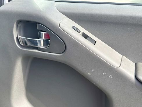 Used 2020 Nissan Frontier SV image 20