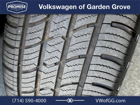Used 2024 Volkswagen Atlas SE FWD image 9