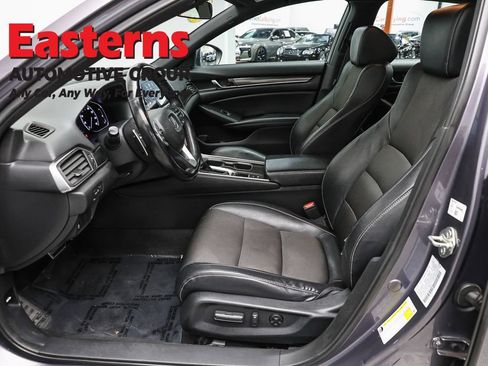 Used 2018 Honda Accord Sport image 13