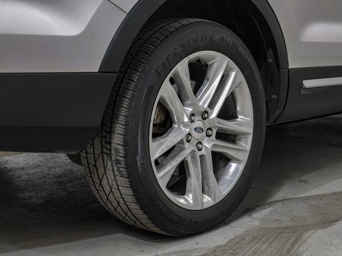 Used 2016 Ford Explorer XLT w/ Equipment Group 202A FWD image 59