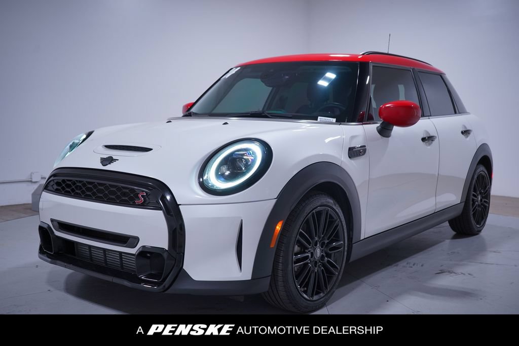 Used 2024 MINI Cooper S FWD image 1