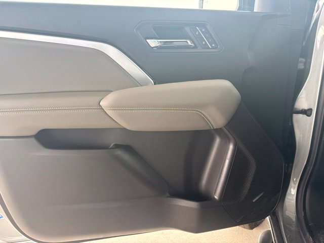 New 2026 Chevrolet Colorado ZR2 AWD/4WD image 15