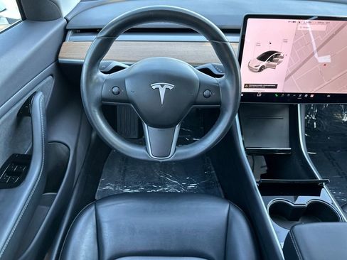 Used 2019 Tesla Model 3 Standard Range Plus RWD image 13