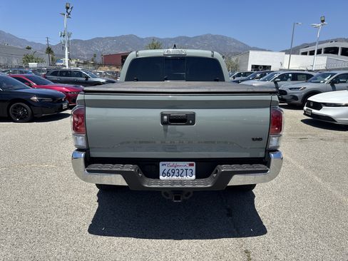 Used 2023 Toyota Tacoma TRD Off-Road AWD/4WD image 5