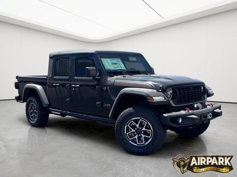 New 2026 Jeep Gladiator Rubicon AWD/4WD image 2