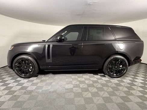 New 2027 Land Rover Range Rover Long Wheelbase SE AWD/4WD image 3