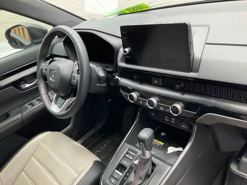 Used 2024 Honda CR-V Sport Touring image 11