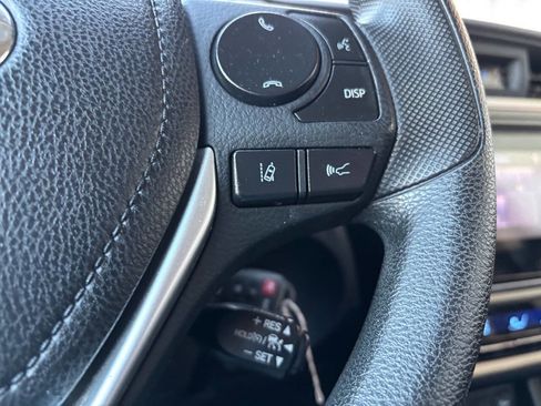 Used 2019 Toyota Corolla LE image 26