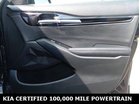 Certified 2023 Kia Seltos S image 24