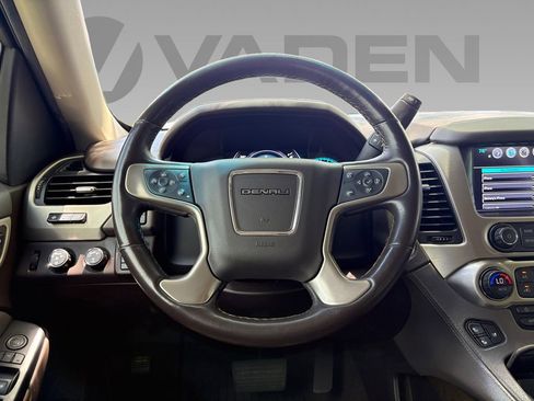 Used 2019 GMC Yukon Denali w/ Denali Ultimate Package AWD/4WD image 12