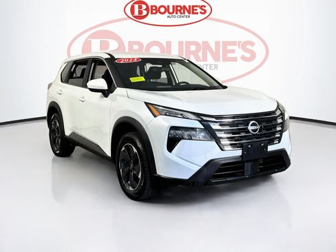 Used 2024 Nissan Rogue SV AWD/4WD image 1
