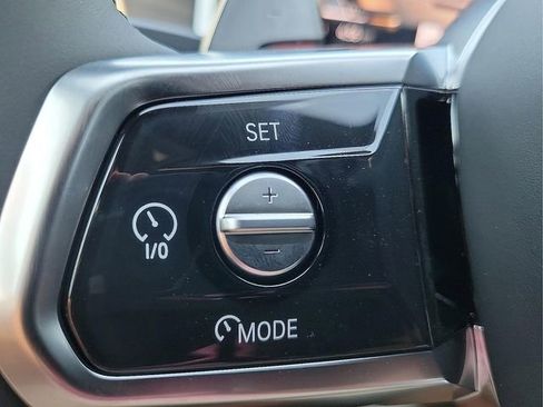 New 2026 BMW 750e xDrive w/ Premium Package AWD/4WD image 25