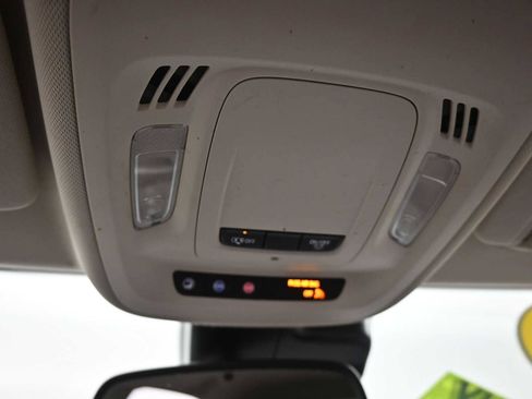 Used 2022 Buick Envision Preferred image 18