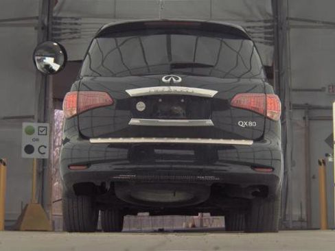 Used 2016 INFINITI QX80 Luxe w/ 22" Wheel Package image 7