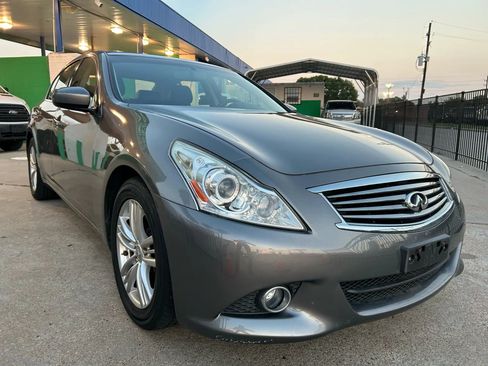 Used 2012 INFINITI G37 Journey w/ Premium Pkg image 8
