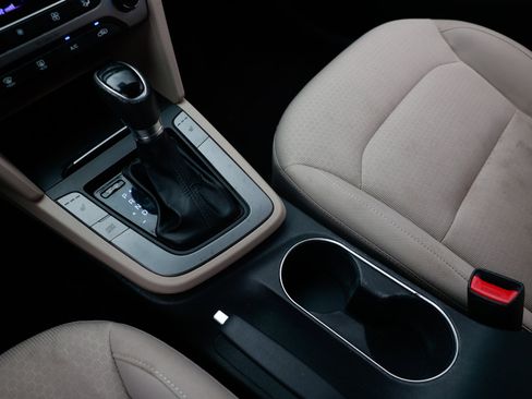 Used 2017 Hyundai Elantra SE w/ SE A/T Tech Package 03 image 36