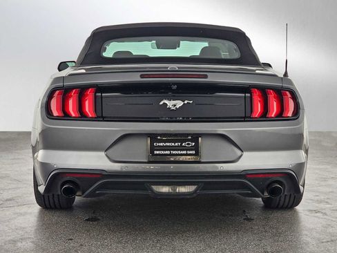 Used 2023 Ford Mustang Premium image 4