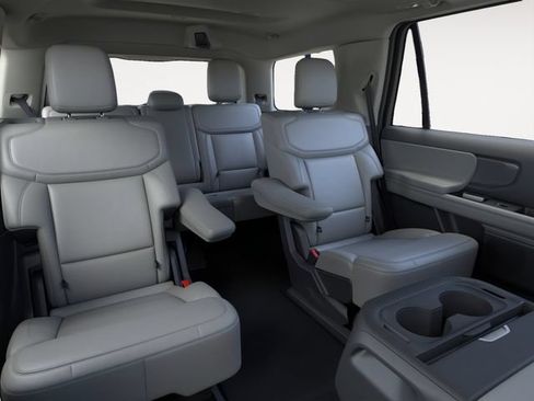 New 2026 Ford Expedition Active AWD/4WD image 11