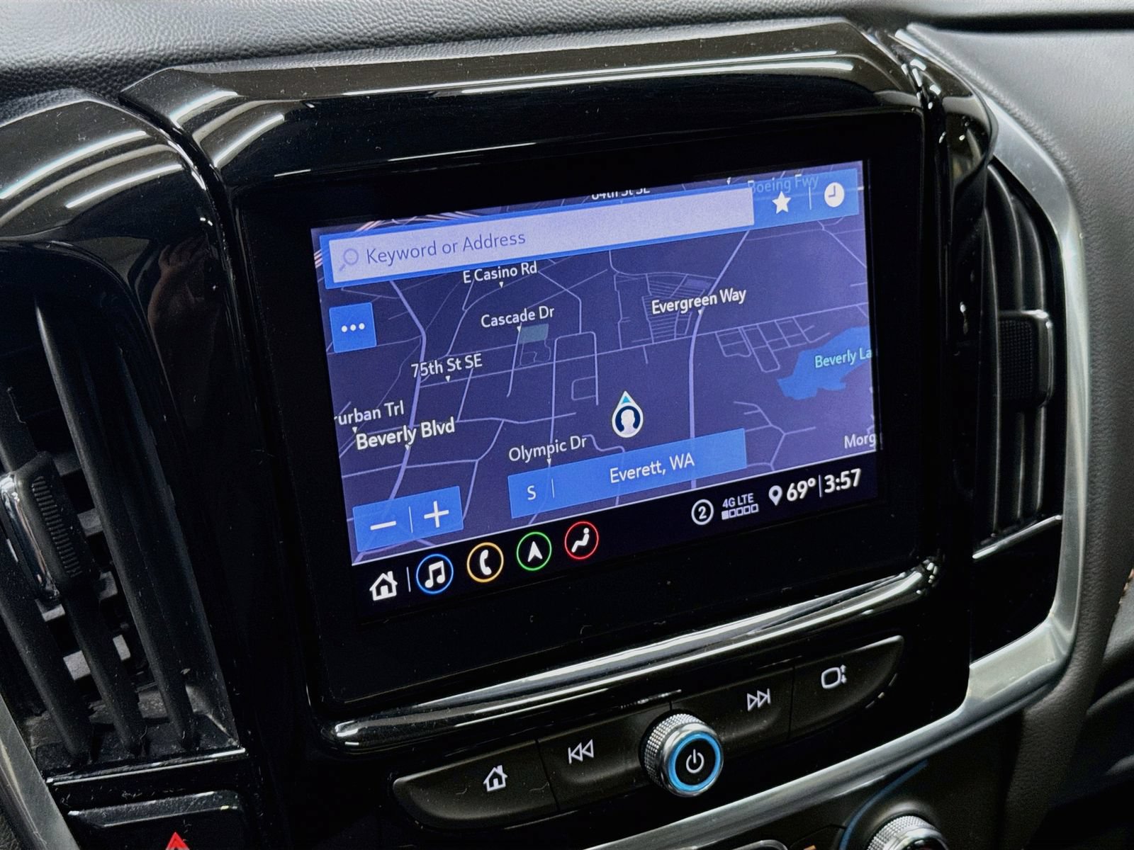 Used 2020 Chevrolet Traverse RS AWD/4WD image 16