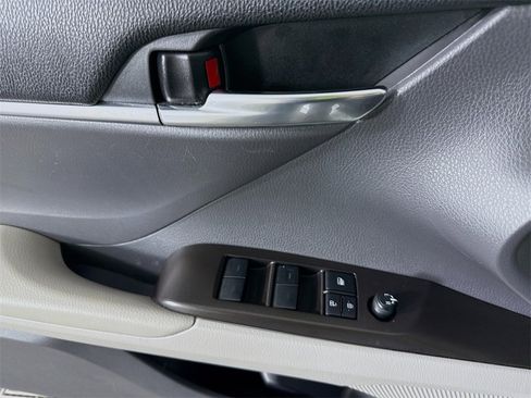 Certified 2022 Toyota Camry SE image 22
