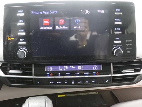 Used 2021 Toyota Sienna XLE w/ XLE Plus Package AWD/4WD image 35