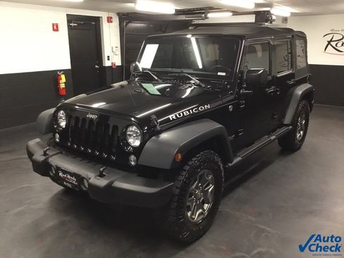Used 2015 Jeep Wrangler Unlimited Rubicon w/ Connectivity Group image 6