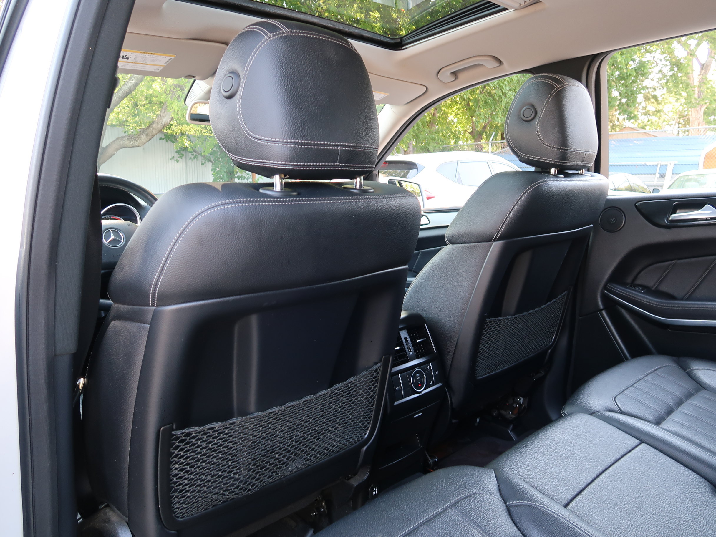 Used 2014 Mercedes-Benz GL 350 BlueTEC 4MATIC image 34
